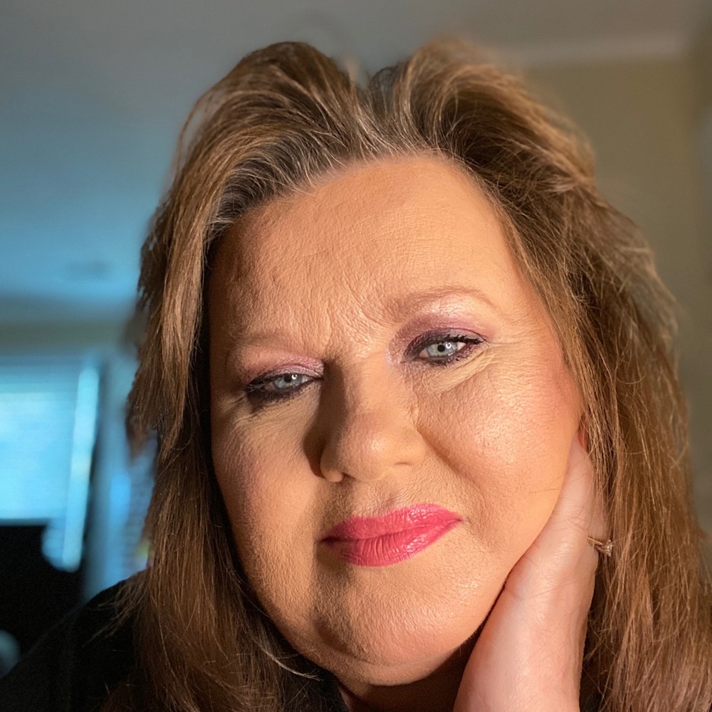 Meet your Posher, Sandy